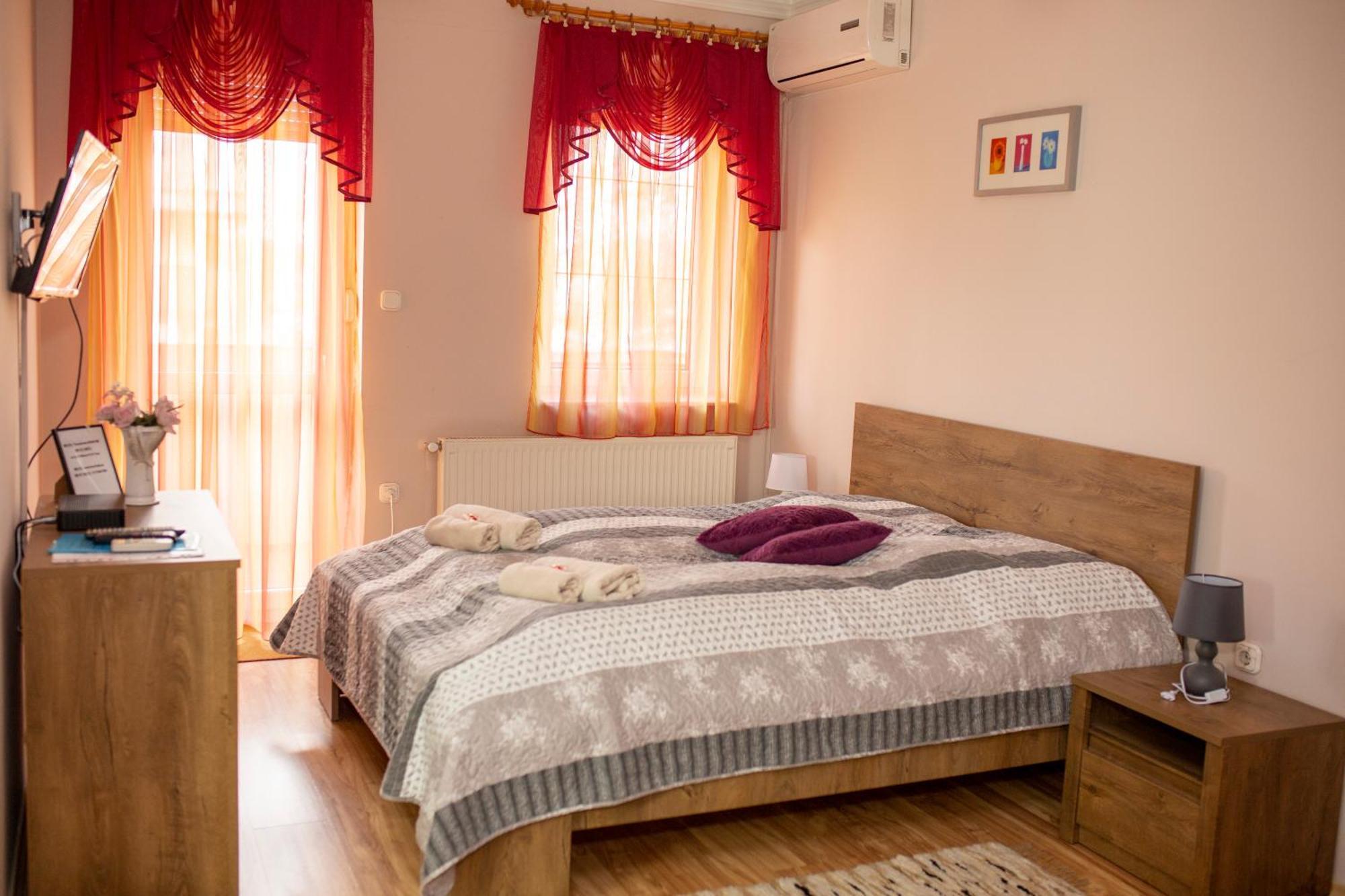 Huerkecz Apartmanhaz Хевиз Экстерьер фото