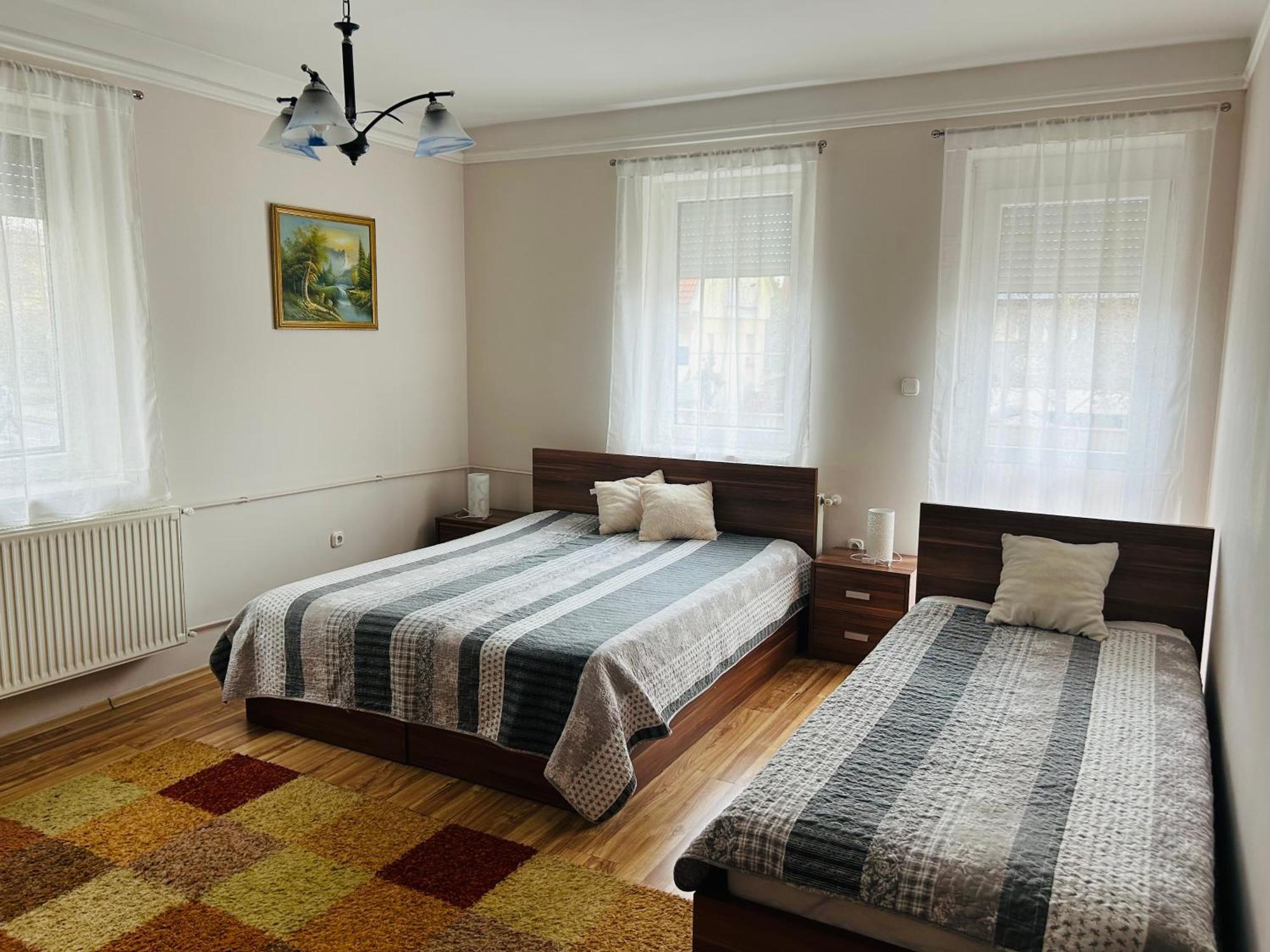 Huerkecz Apartmanhaz Хевиз Экстерьер фото